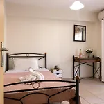 Pavlos Apartament *